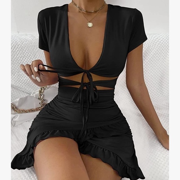 ⭐️cut Out Ruffle Ruched Bodycon Mini Short Sleeve Tie Front Wrap Dress⭐️ - Picture 5 of 9